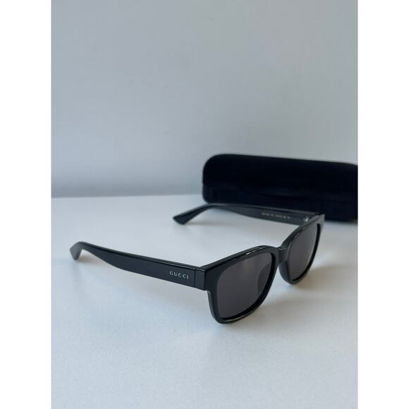 NEW Gucci GG1716S Black Unisex Classic Sunglasses - Picture 4 of 5